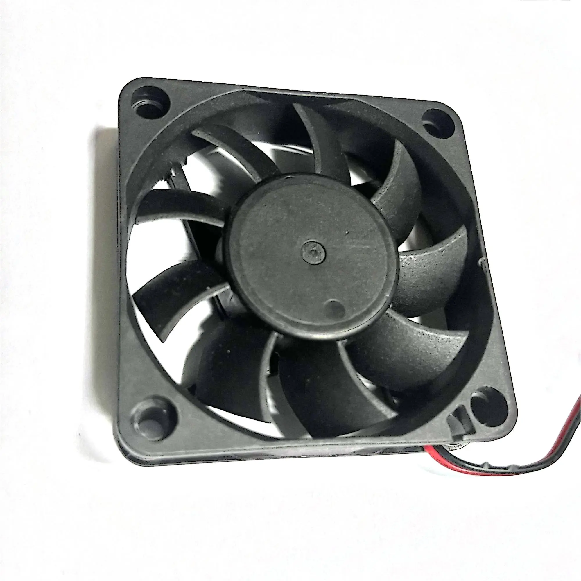 The relationship between the air volume and the air pressure of the cooling fan